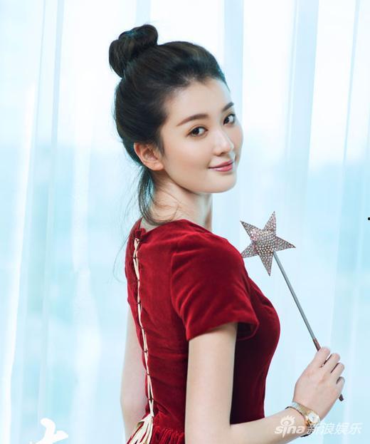 娱乐吃瓜酱乔欣,从“欢乐颂”到“吃瓜酱”，娱乐圈新晋“瓜王”的蜕变之路